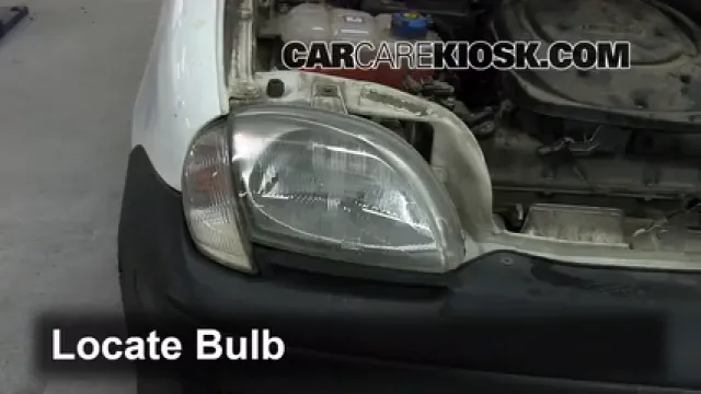 2006 Fiat Seicento 600 Van 1.1L 4 Cyl. Éclairage Feu de jour (remplacer l'ampoule)